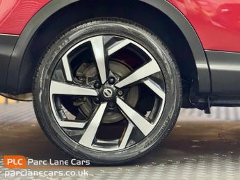 Nissan Qashqai 1.6 dCi Tekna SUV 5dr Diesel XTRON - ONLY 24000 MILES - AUTOMATI