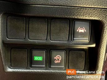 Nissan Qashqai 1.6 dCi Tekna SUV 5dr Diesel XTRON - ONLY 24000 MILES - AUTOMATI