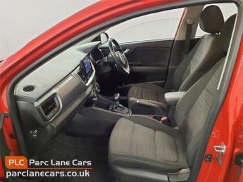 Kia Stonic 1.0 T-GDi 2 SUV 5dr Petrol DCT Euro 6 - AUTOMATIC -