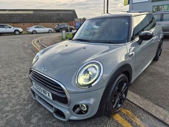 Mini Hatch 1.5 Cooper Sport Hatchback 3dr Petrol Steptronic Euro 6 (s/s) (1