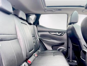 Nissan Qashqai 1.2 DIG-T Tekna XTRON 2WD Euro 5 (s/s) 5dr