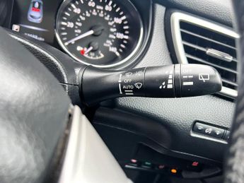 Nissan Qashqai 1.2 DIG-T Tekna XTRON 2WD Euro 5 (s/s) 5dr