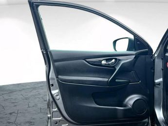 Nissan Qashqai 1.2 DIG-T Tekna XTRON 2WD Euro 5 (s/s) 5dr