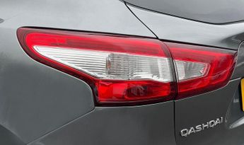 Nissan Qashqai 1.2 DIG-T Tekna XTRON 2WD Euro 5 (s/s) 5dr