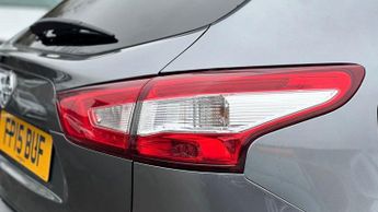 Nissan Qashqai 1.2 DIG-T Tekna XTRON 2WD Euro 5 (s/s) 5dr