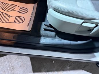 Land Rover Discovery Sport 2.0 TD4 SE Tech SUV 5dr Diesel Auto 4WD Euro 6 (s/s) (180 ps)