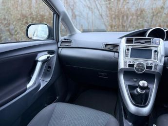 Toyota Verso 2.0 D-4D TR MPV 5dr Diesel Manual Euro 5 (126 ps)