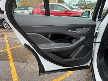 Jaguar I-Pace 400 90kWh SE SUV 5dr Electric Auto 4WD (400 ps)