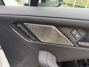 Jaguar I-Pace 400 90kWh SE SUV 5dr Electric Auto 4WD (400 ps)