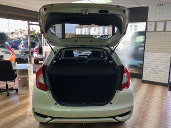 Honda Jazz EX i-VTEC (102 ps) 1.3 5 Dr Euro 6 (s/s) Petrol CVT Auto