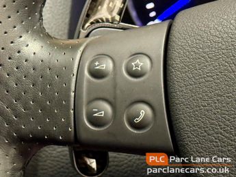 Volkswagen Golf Golf R32 4Motion 3.2 5 Door DSG - ONLY 29000 MIULES -