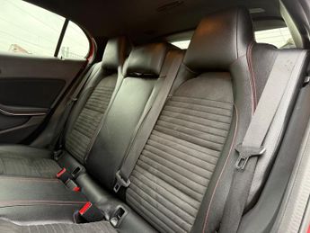 Mercedes-Benz GLA 1.6 GLA180 AMG Line Edition SUV 5dr Petrol 7G-DCT Euro 6 (s/s) (