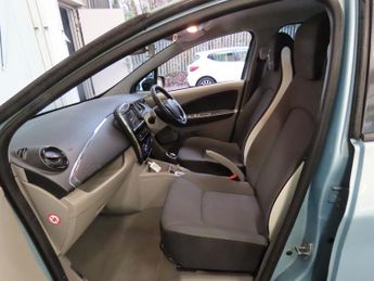 Renault Zoe 22kWh Dynamique Intens Hatchback 5dr Electric Auto (Battery Leas