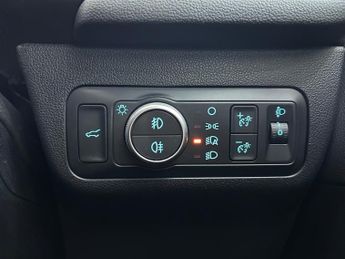 Ford Kuga 2.5h Duratec ST-Line X Edition SUV Petrol Hybrid CVT Euro 6 (s/s