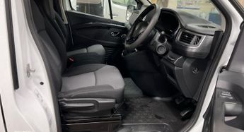Renault Trafic SL30 52kWh Advance Panel Van 5dr Electric Auto L1 H1 (122 ps)