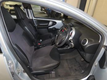 Toyota Aygo 1.0 VVT-i Ice Hatchback 5dr Petrol MultiMode Euro 5 (67 ps)