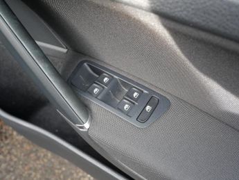 Volkswagen Golf 1.5 TSI EVO Match Edition DSG Euro 6 (s/s) 5dr Only 21000 Miles 
