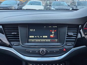 Vauxhall Astra 1.4i Turbo Elite Hatchback 5dr Petrol Auto Euro 6 (s/s) (150 ps)