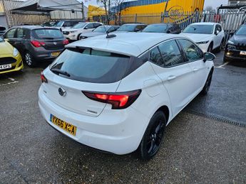 Vauxhall Astra 1.4i Turbo SRi Hatchback 5dr Petrol Auto Euro 6 (s/s) (150 ps)