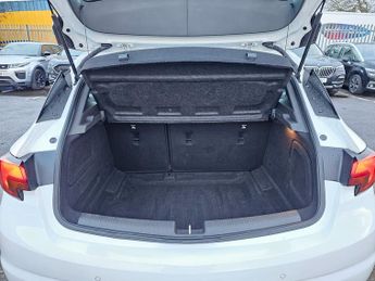 Vauxhall Astra 1.4i Turbo SRi Hatchback 5dr Petrol Auto Euro 6 (s/s) (150 ps)