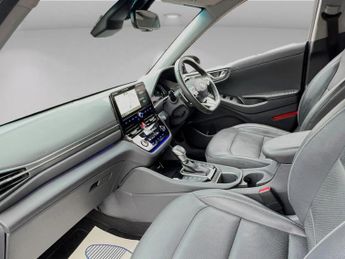 Hyundai Ioniq 1.6 h-GDi Premium SE DCT Euro 6 (s/s) 5dr