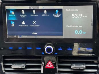 Hyundai Ioniq 1.6 h-GDi Premium SE DCT Euro 6 (s/s) 5dr