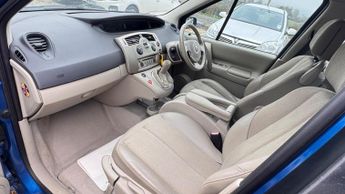 Renault Scenic 2.0 dCi Privilege 5dr