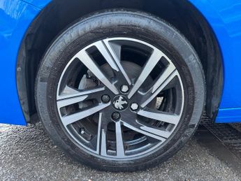 Peugeot 208 1.2 PureTech Allure Premium + Hatchback 5dr Petrol EAT Euro 6 (s
