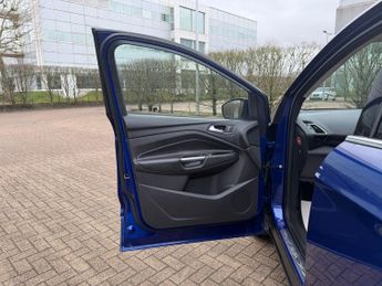 Ford Kuga 1.5T EcoBoost Titanium SUV 5dr Petrol Auto AWD Euro 6 (s/s) (182