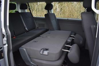 Volkswagen Transporter Shuttle 2.0 TDI SE DSG SWB Euro 6 (s/s) 5dr