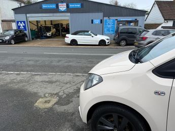 SEAT Mii 1.0 12v by MANGO Hatchback 5dr Petrol Manual Euro 5 (75 ps)