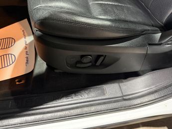 Land Rover Discovery Sport 2.0 TD4 HSE SUV 5dr Diesel Auto 4WD Euro 6 (s/s) (180 ps)