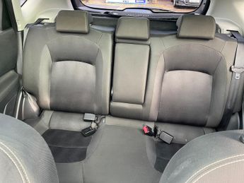 Nissan Qashqai 1.6 n-tec+ SUV 5dr Petrol CVT 2WD Euro 5 (117 ps)