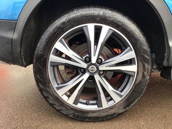 Nissan Qashqai 1.3 DIG-T N-Connecta SUV 5dr Petrol Manual Euro 6 (s/s) (140 ps)