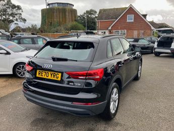 Audi Q3 Technik 1.5 TFSi CoD 35 SUV 5 Dr Petrol S Tronic Euro 6 (s/s) (1