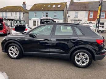 Audi Q3 Technik 1.5 TFSi CoD 35 SUV 5 Dr Petrol S Tronic Euro 6 (s/s) (1