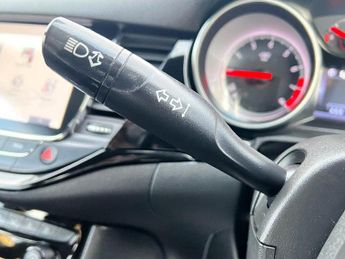 Vauxhall Astra 1.4i Turbo SRi Nav Auto Euro 6 (s/s) 5dr