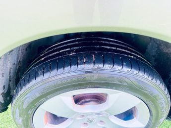 Peugeot 3008 1.6 e-HDi Active SUV 5dr Diesel EGC Euro 5 (s/s) (115 ps)