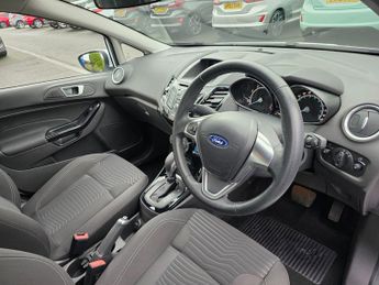 Ford Fiesta 1.0T Zetec Hatchback 5dr Petrol Powershift Euro 6 (100 ps)