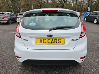 Ford Fiesta 1.0T Zetec Hatchback 5dr Petrol Powershift Euro 6 (100 ps)