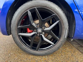 SEAT Ibiza 1.0 TSI FR Hatchback 5dr Petrol DSG Euro 6 (s/s) (115 ps)