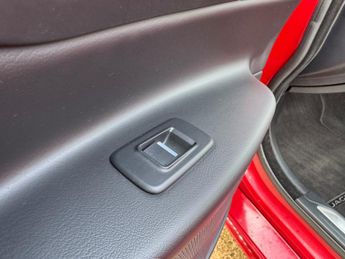 Jaguar XE 2.0i R-Sport Saloon 4dr Petrol Auto Euro 6 (s/s) (250 ps)