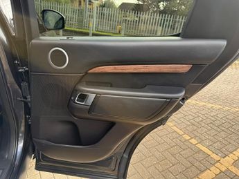 Land Rover Discovery 2.0 SD4 HSE Luxury SUV 5dr Diesel Auto 4WD Euro 6 (s/s) (240 ps)