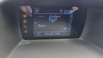 Ford Fiesta 1.6 Zetec Hatchback 5dr Petrol Powershift Euro 5 (105 ps)