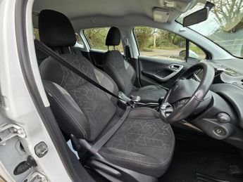 Peugeot 2008 1.2 PureTech Active SUV 5dr Petrol Manual Euro 6 (82 ps)