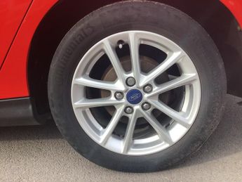 Ford Focus 1.0T EcoBoost Zetec Estate 5dr Petrol Manual Euro 6 (s/s) (100 p