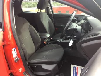 Ford Focus 1.0T EcoBoost Zetec Estate 5dr Petrol Manual Euro 6 (s/s) (100 p