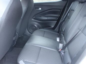 Nissan Juke 1.6 N-Connecta SUV 5dr Petrol Hybrid Auto Euro 6 (143 ps)