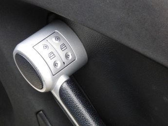 Mercedes-Benz SLK 2.0 SLK200 Kompressor 2dr