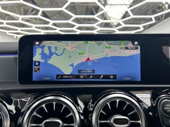 Mercedes-Benz A Class 2.0 A35 AMG (Premium) Hatchback Petrol SpdS DCT 4MATIC Euro 6 (s